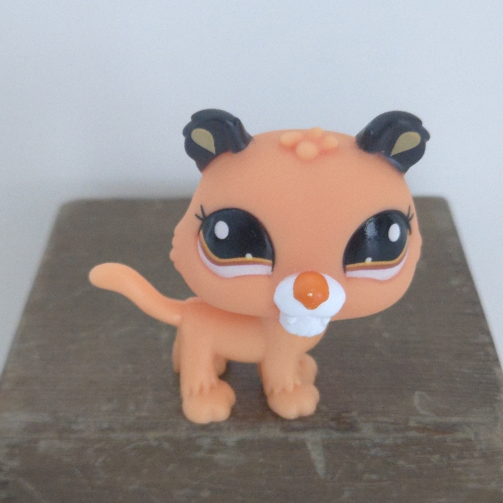 Littlest Pet Shop LPS G7 Tiger #18